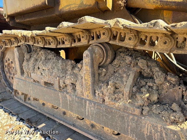 image for item EN0885 1989 John Deere 550G dozer