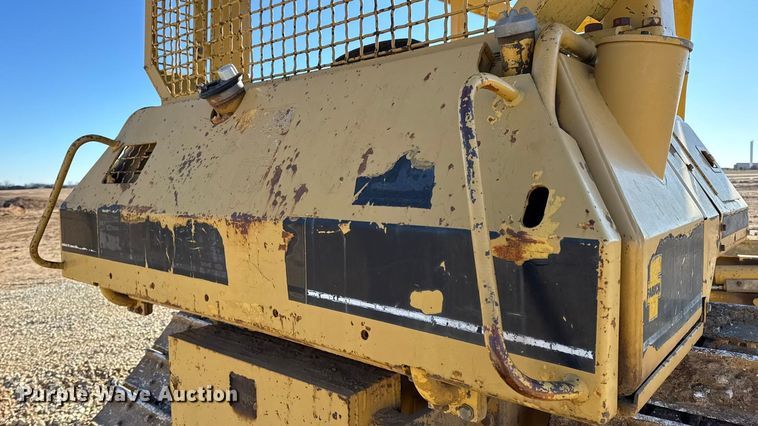 image for item EN0886 1990 Caterpillar D5H dozer