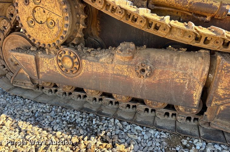 image for item EN0886 1990 Caterpillar D5H dozer