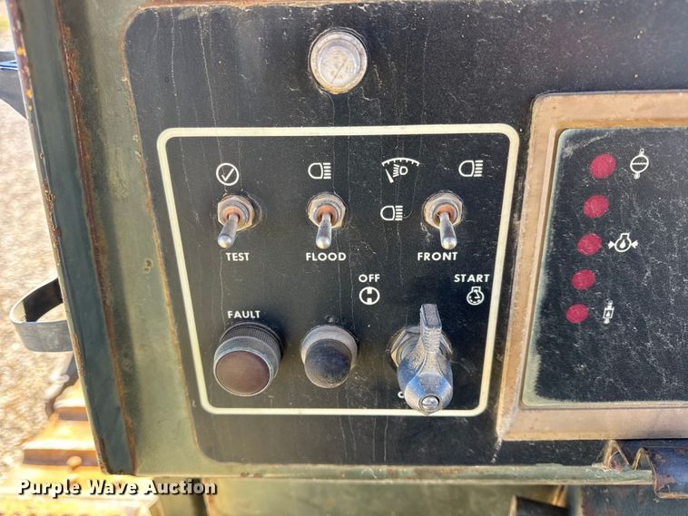 image for item EN0887 1992 Caterpillar D7H dozer