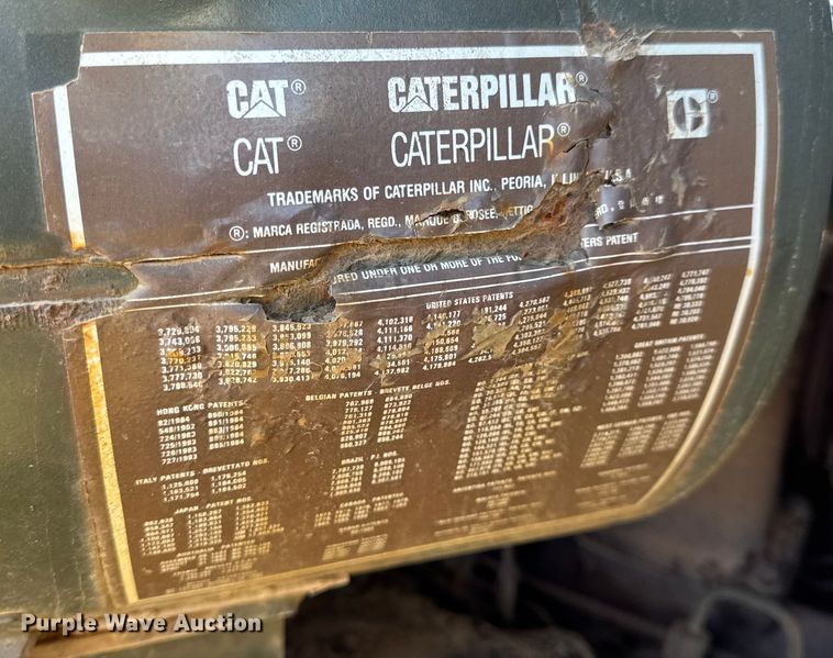 image for item EN0887 1992 Caterpillar D7H dozer