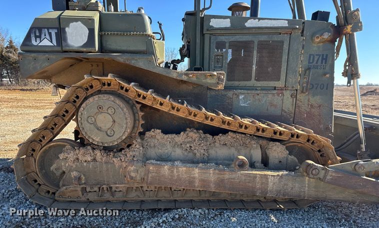 image for item EN0887 1992 Caterpillar D7H dozer