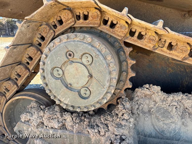 image for item EN0887 1992 Caterpillar D7H dozer