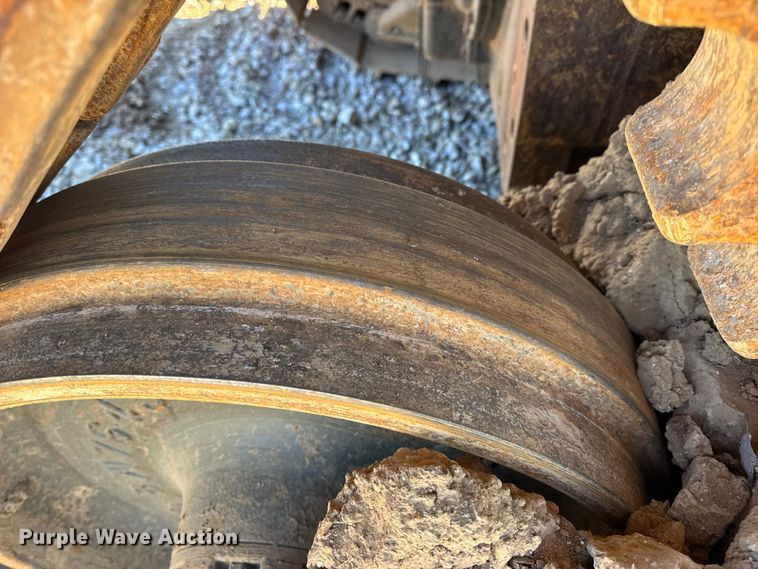 image for item EN0887 1992 Caterpillar D7H dozer