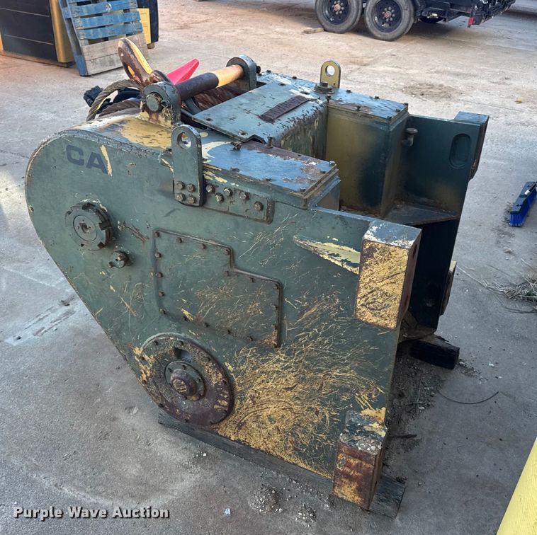 image for item EN0887 1992 Caterpillar D7H dozer