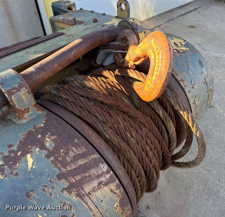 image for item EN0887 1992 Caterpillar D7H dozer