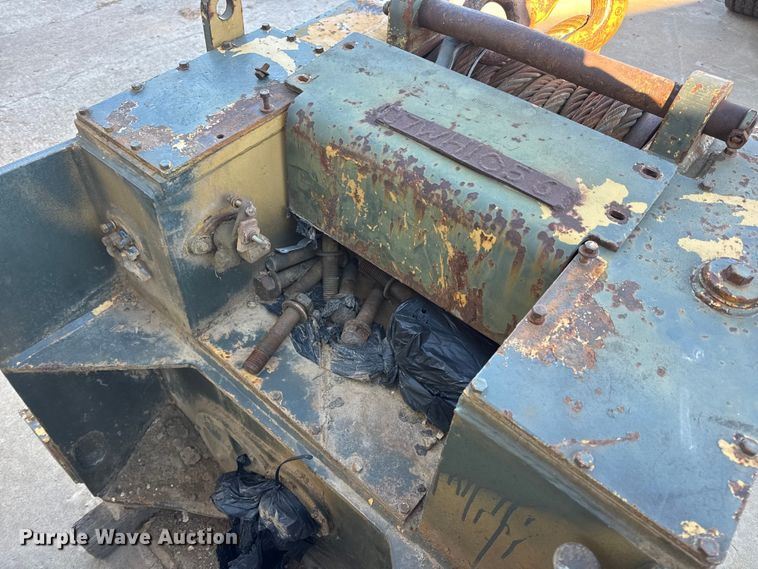 image for item EN0887 1992 Caterpillar D7H dozer