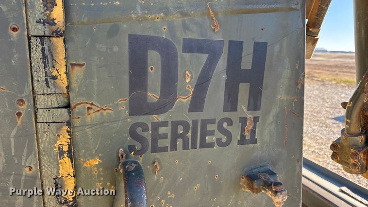 image for item EN0887 1992 Caterpillar D7H dozer