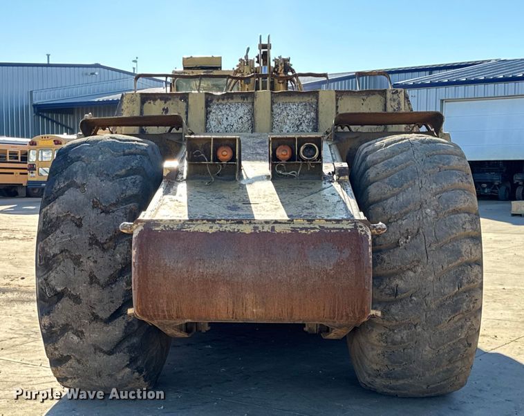 image for item EN0888 1985 Caterpillar 621B conventional scraper 