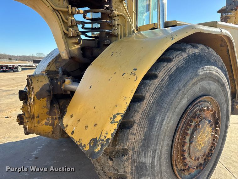 image for item EN0888 1985 Caterpillar 621B conventional scraper 