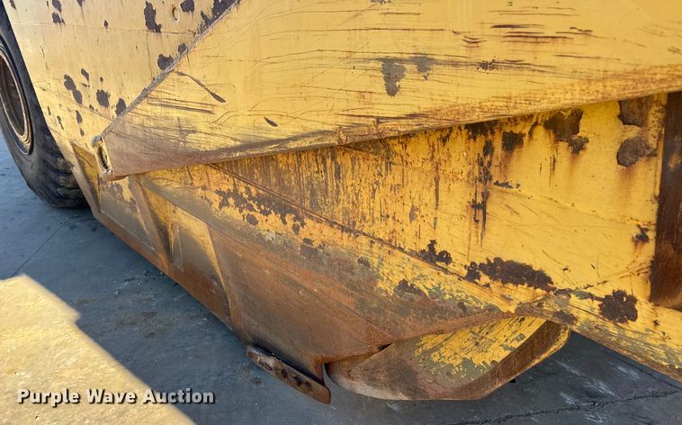 image for item EN0888 1985 Caterpillar 621B conventional scraper 
