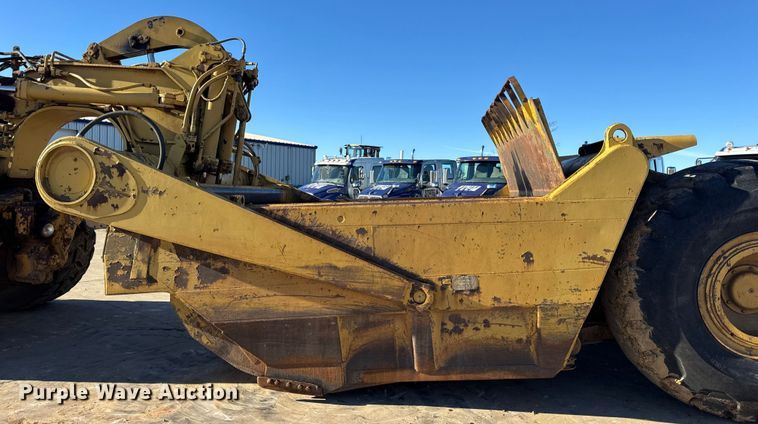 image for item EN0888 1985 Caterpillar 621B conventional scraper 