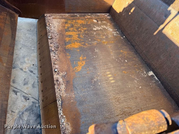 image for item EN0888 1985 Caterpillar 621B conventional scraper 