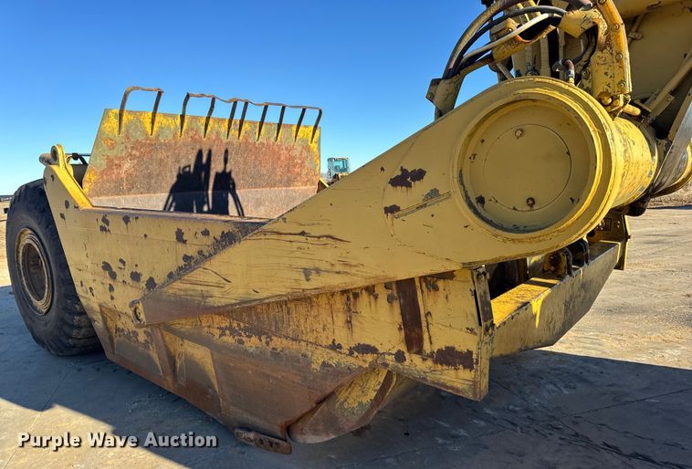 image for item EN0888 1985 Caterpillar 621B conventional scraper 