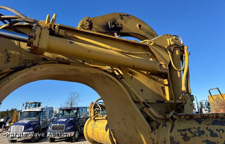 image for item EN0888 1985 Caterpillar 621B conventional scraper 