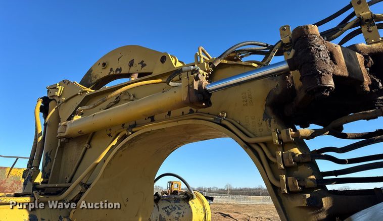 image for item EN0888 1985 Caterpillar 621B conventional scraper 