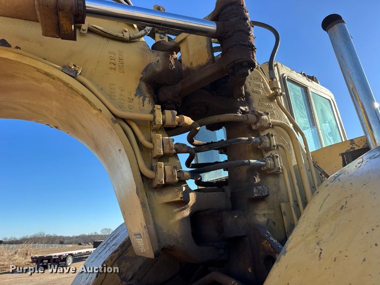 image for item EN0888 1985 Caterpillar 621B conventional scraper 