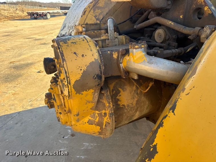 image for item EN0888 1985 Caterpillar 621B conventional scraper 
