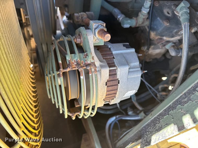 image for item EN0888 1985 Caterpillar 621B conventional scraper 