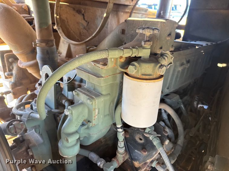 image for item EN0888 1985 Caterpillar 621B conventional scraper 