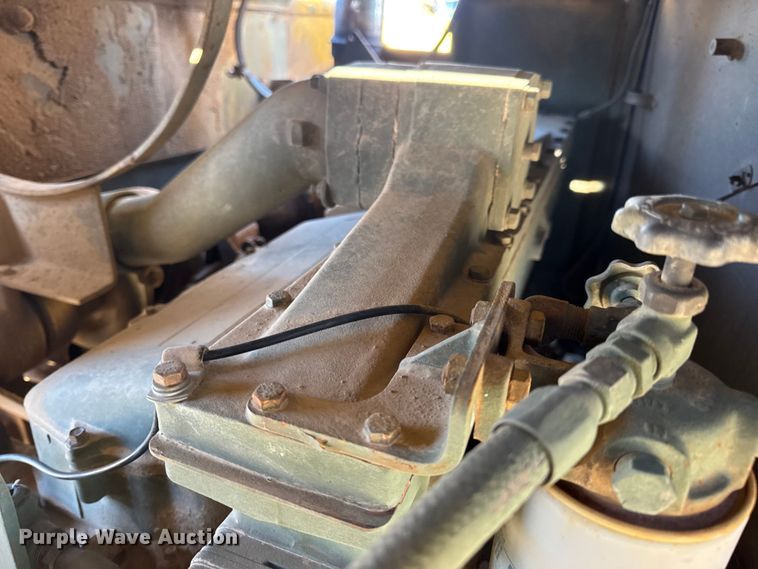 image for item EN0888 1985 Caterpillar 621B conventional scraper 