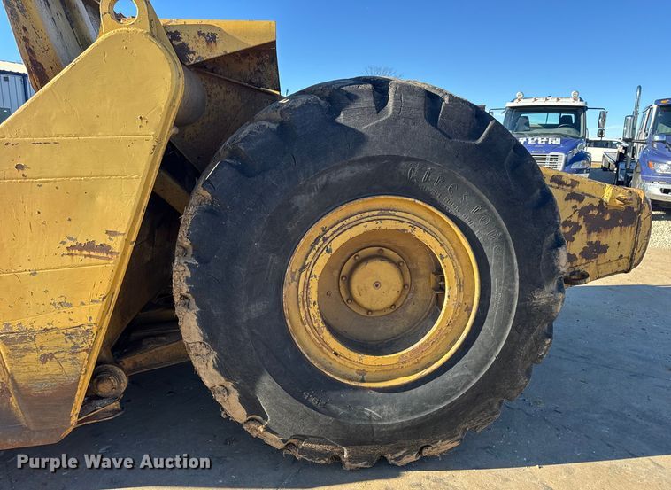 image for item EN0888 1985 Caterpillar 621B conventional scraper 
