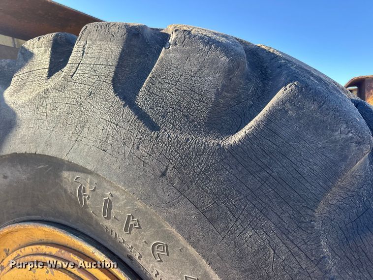 image for item EN0888 1985 Caterpillar 621B conventional scraper 