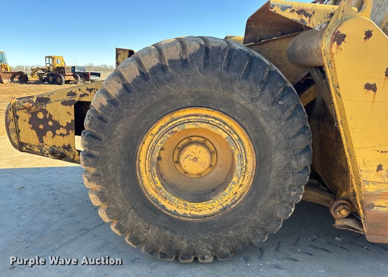 image for item EN0888 1985 Caterpillar 621B conventional scraper 