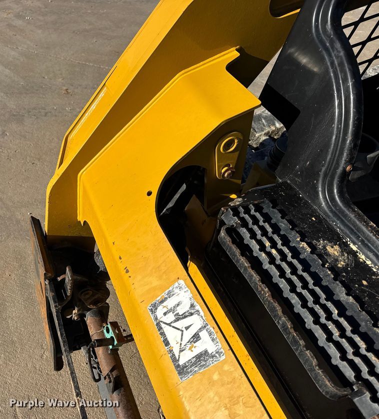 image for item EN0889 2018 Caterpillar 259D skid steer loader