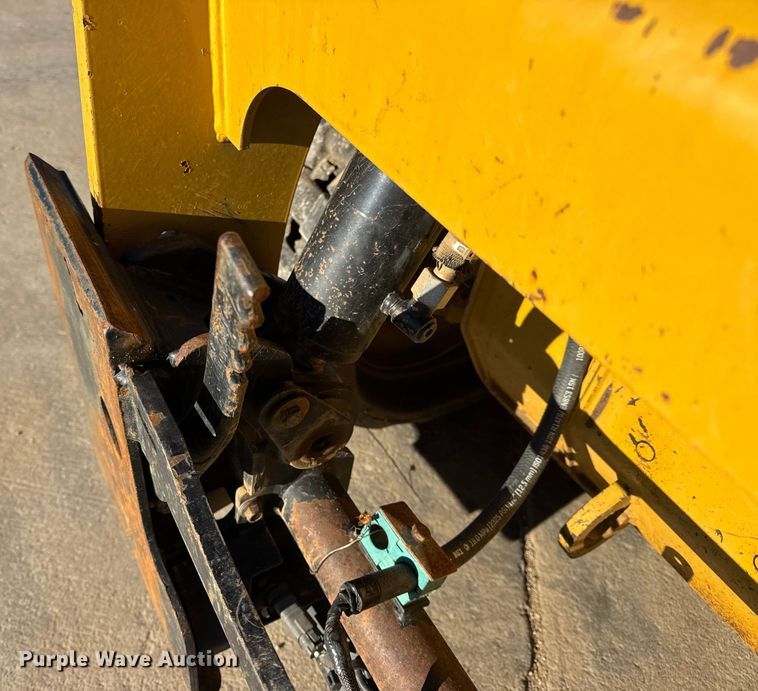 image for item EN0889 2018 Caterpillar 259D skid steer loader