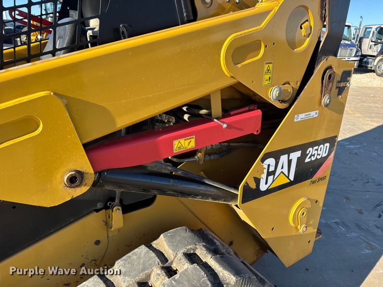 image for item EN0889 2018 Caterpillar 259D skid steer loader