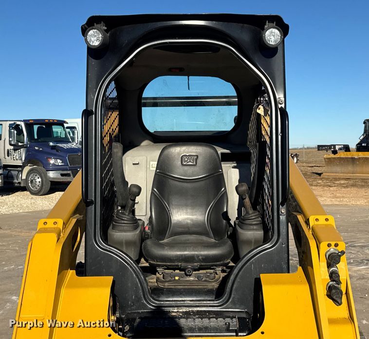 image for item EN0889 2018 Caterpillar 259D skid steer loader