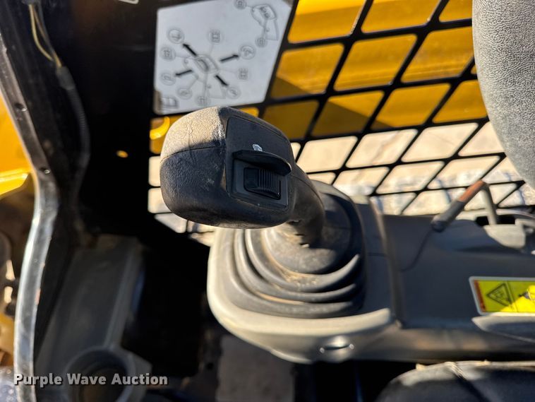 image for item EN0889 2018 Caterpillar 259D skid steer loader