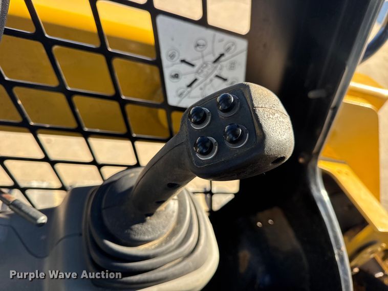 image for item EN0889 2018 Caterpillar 259D skid steer loader