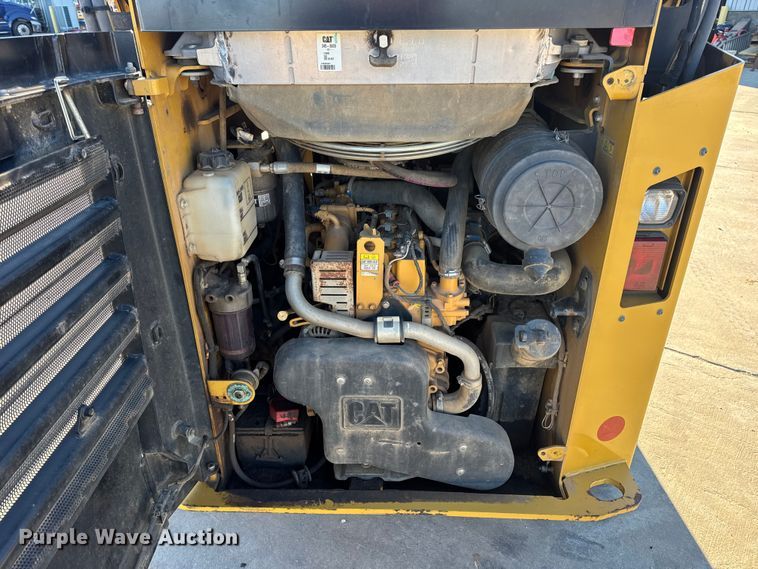 image for item EN0889 2018 Caterpillar 259D skid steer loader