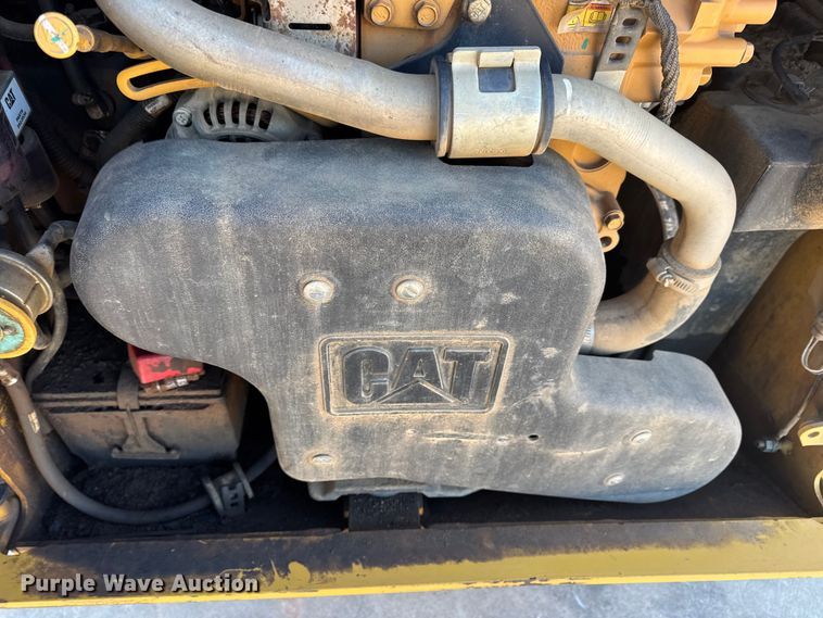 image for item EN0889 2018 Caterpillar 259D skid steer loader