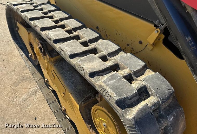 image for item EN0889 2018 Caterpillar 259D skid steer loader