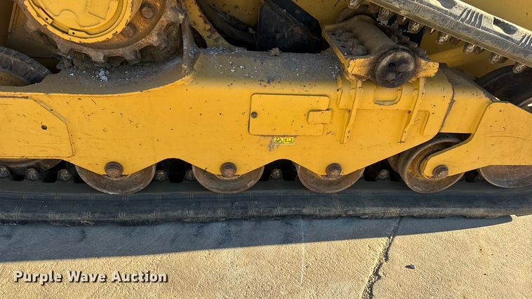 image for item EN0889 2018 Caterpillar 259D skid steer loader