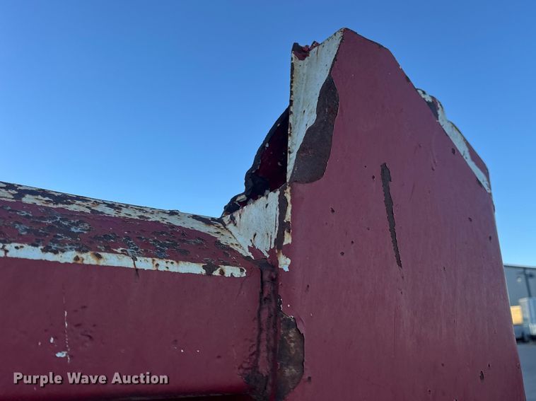 image for item EN0890 1994 Ford L8000 dump truck