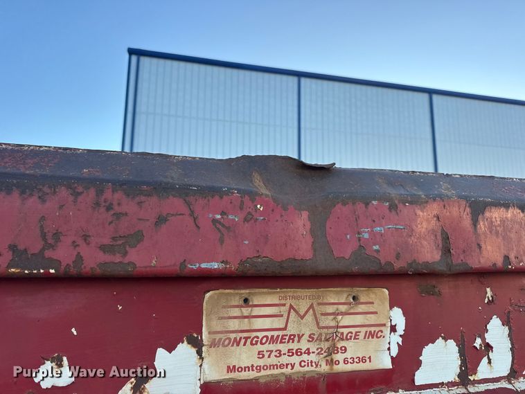 image for item EN0890 1994 Ford L8000 dump truck