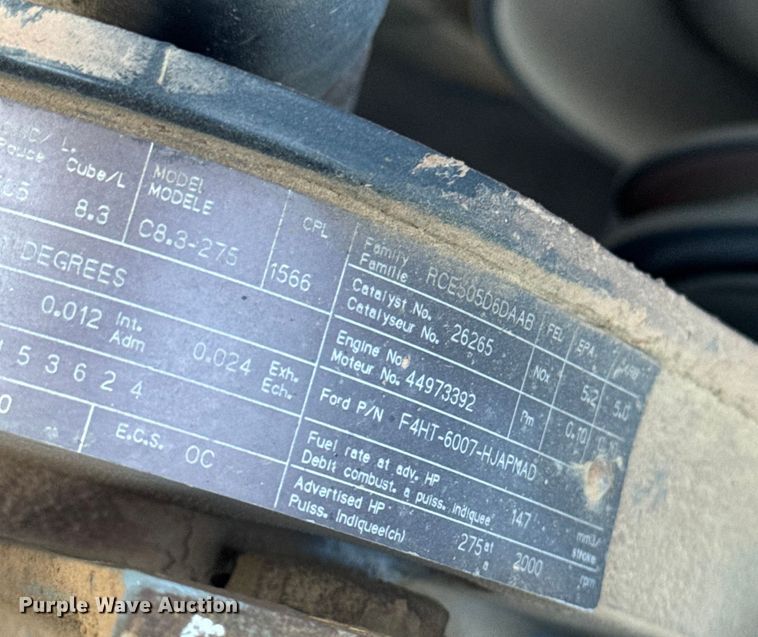 image for item EN0890 1994 Ford L8000 dump truck