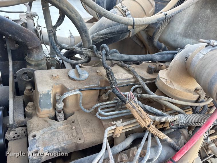 image for item EN0890 1994 Ford L8000 dump truck