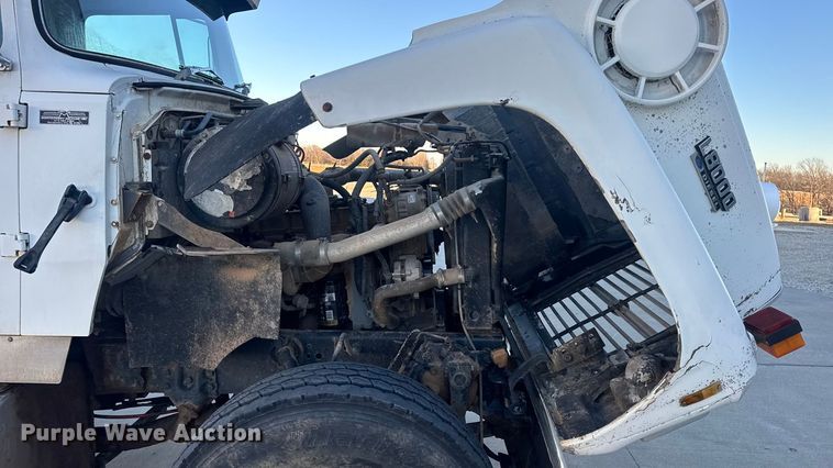 image for item EN0890 1994 Ford L8000 dump truck