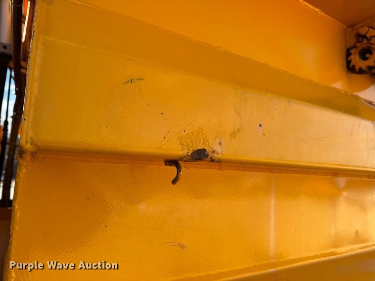 image for item EN0894 2010 International 7400 dump truck