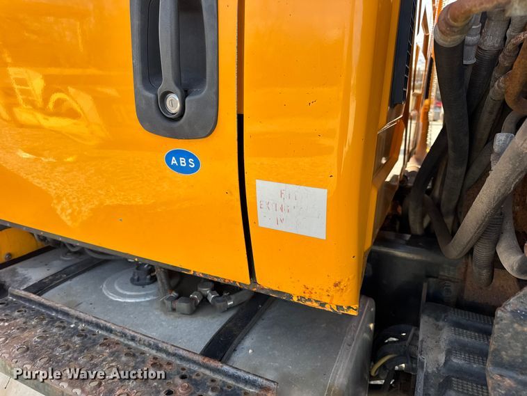 image for item EN0894 2010 International 7400 dump truck