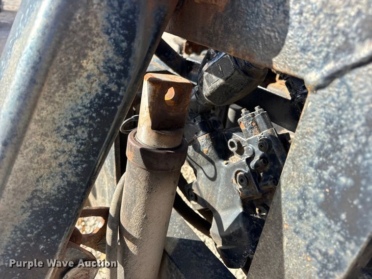 image for item EN0894 2010 International 7400 dump truck