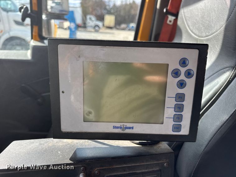 image for item EN0894 2010 International 7400 dump truck