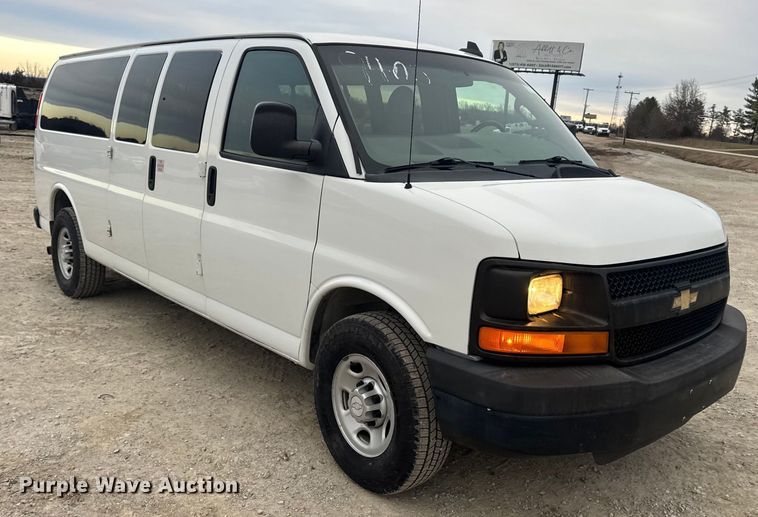 image for item EN0895 2016 Chevrolet Express 3500 Van