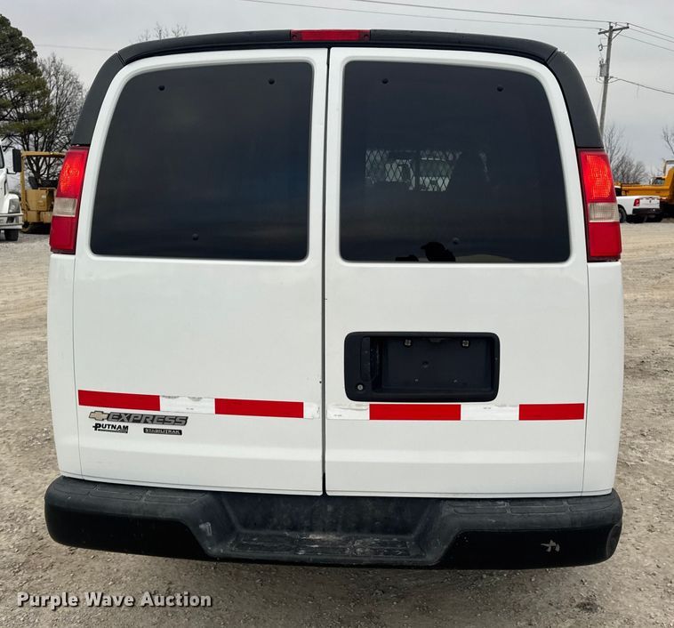 image for item EN0895 2016 Chevrolet Express 3500 Van