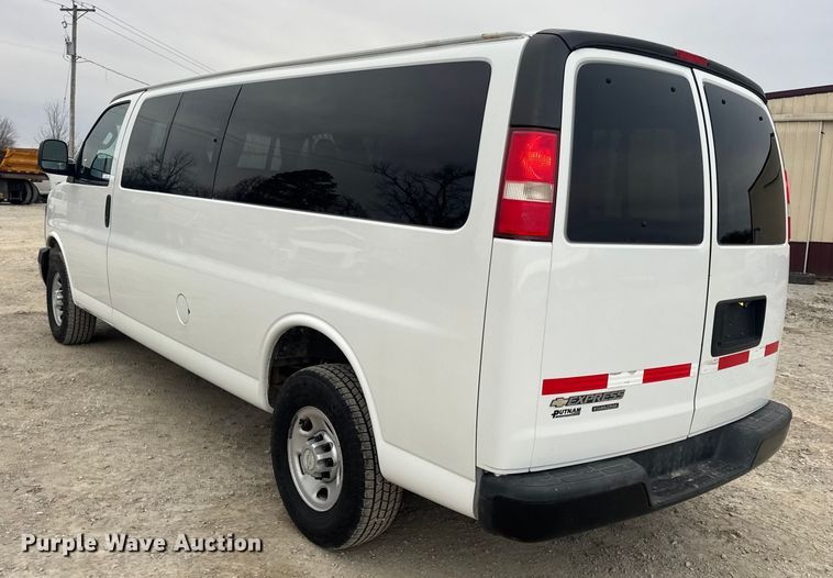 image for item EN0895 2016 Chevrolet Express 3500 Van